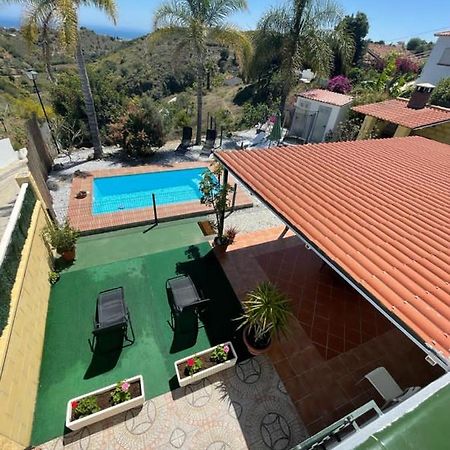 Villa la Paz Benajarafe Exterior foto