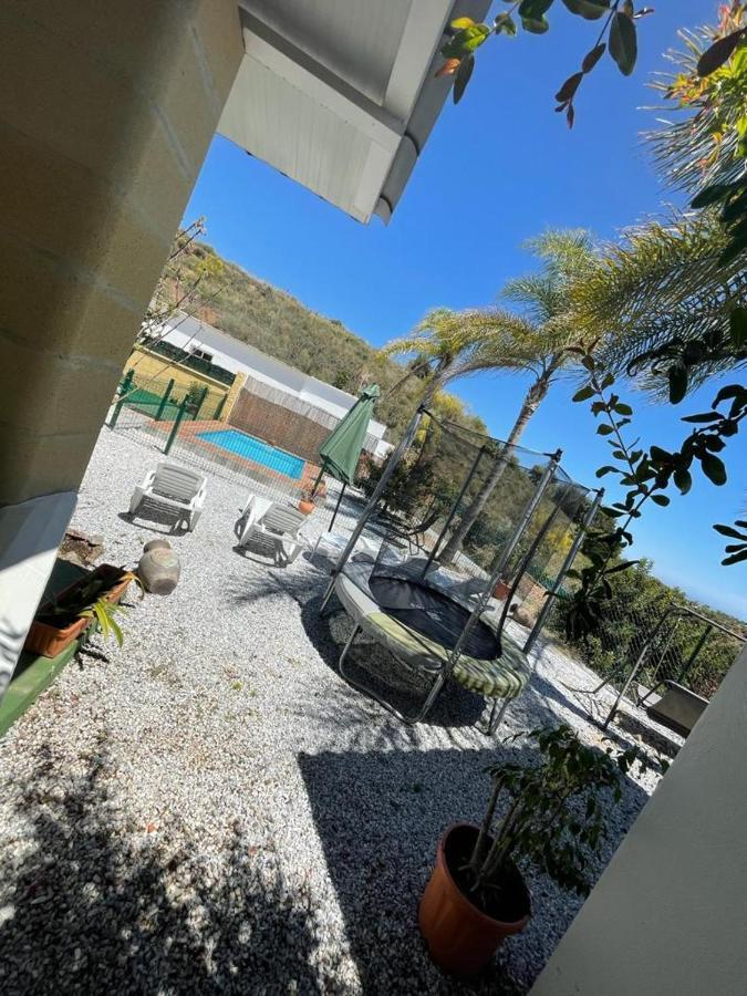 Villa la Paz Benajarafe Exterior foto